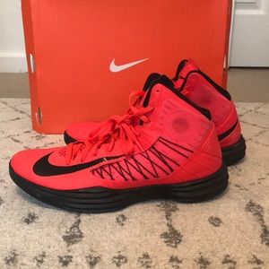 Nike Hyperdunk Bright Crimson. Size 14